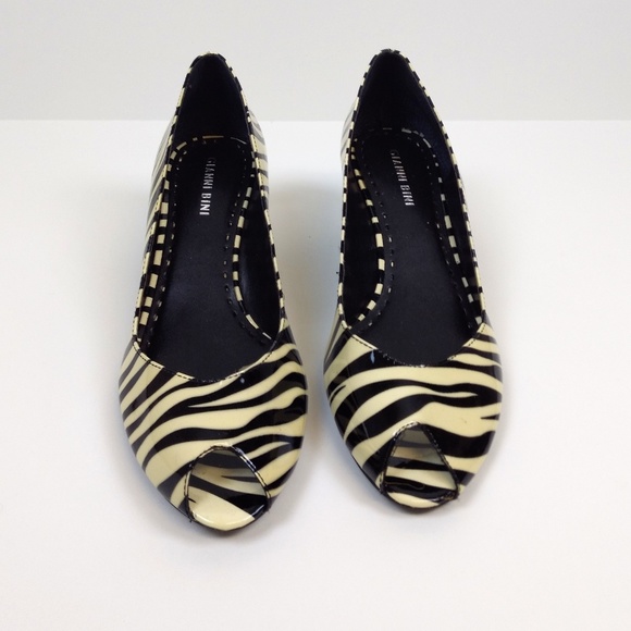 Gianni Bini Penni Zebra Peep Toe Wedge - Picture 7 of 8
